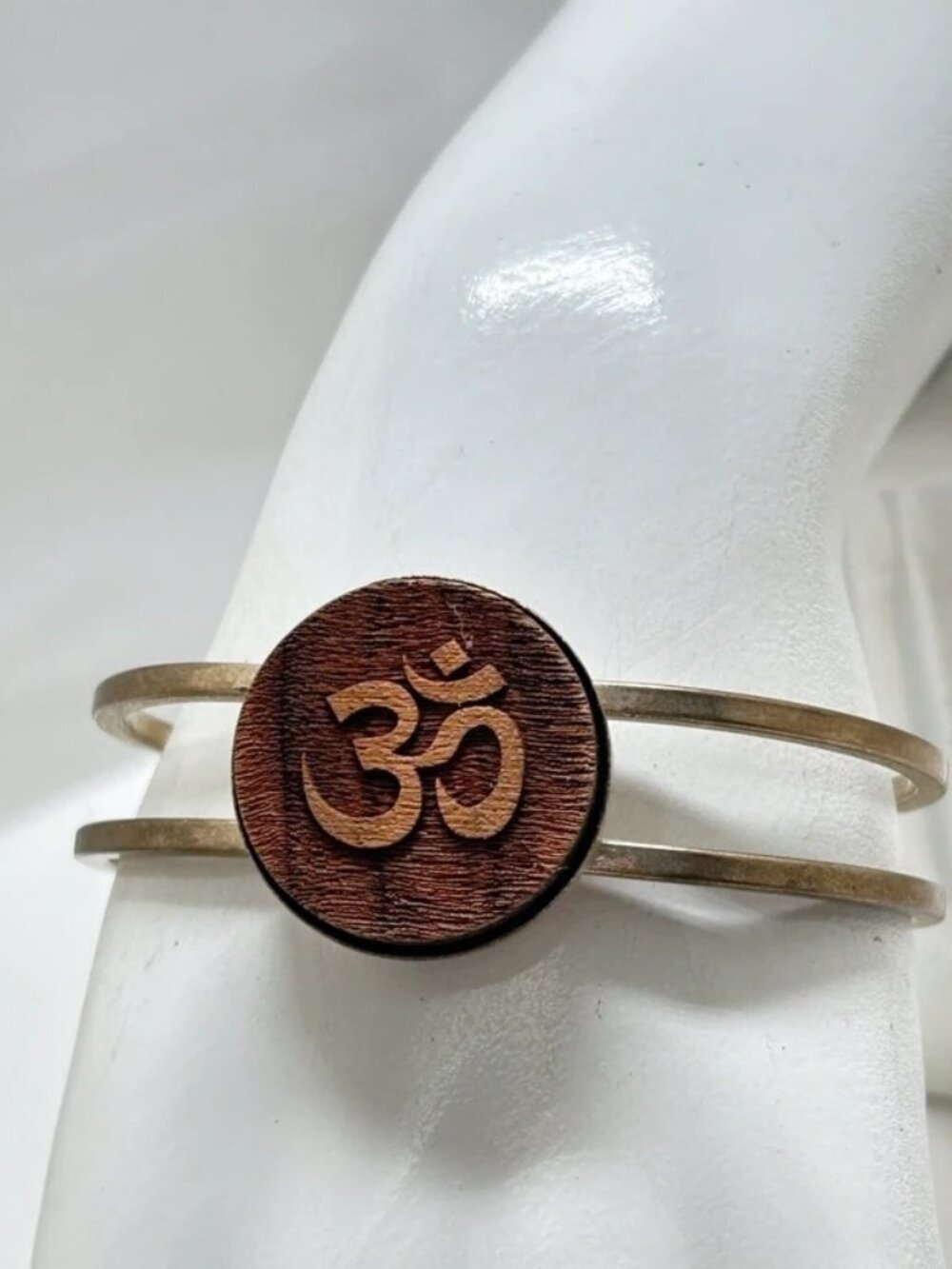 Hinged Gold Bracelet With Wood OM Symbol 🟡